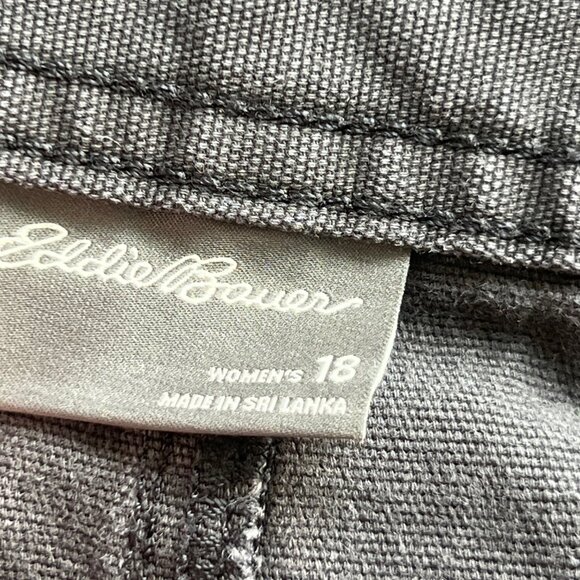 Eddie Bauer Women Charcoal Gray Cotton High-Rise Utility Crop Pants, Size 18 - Picture 7 of 8
